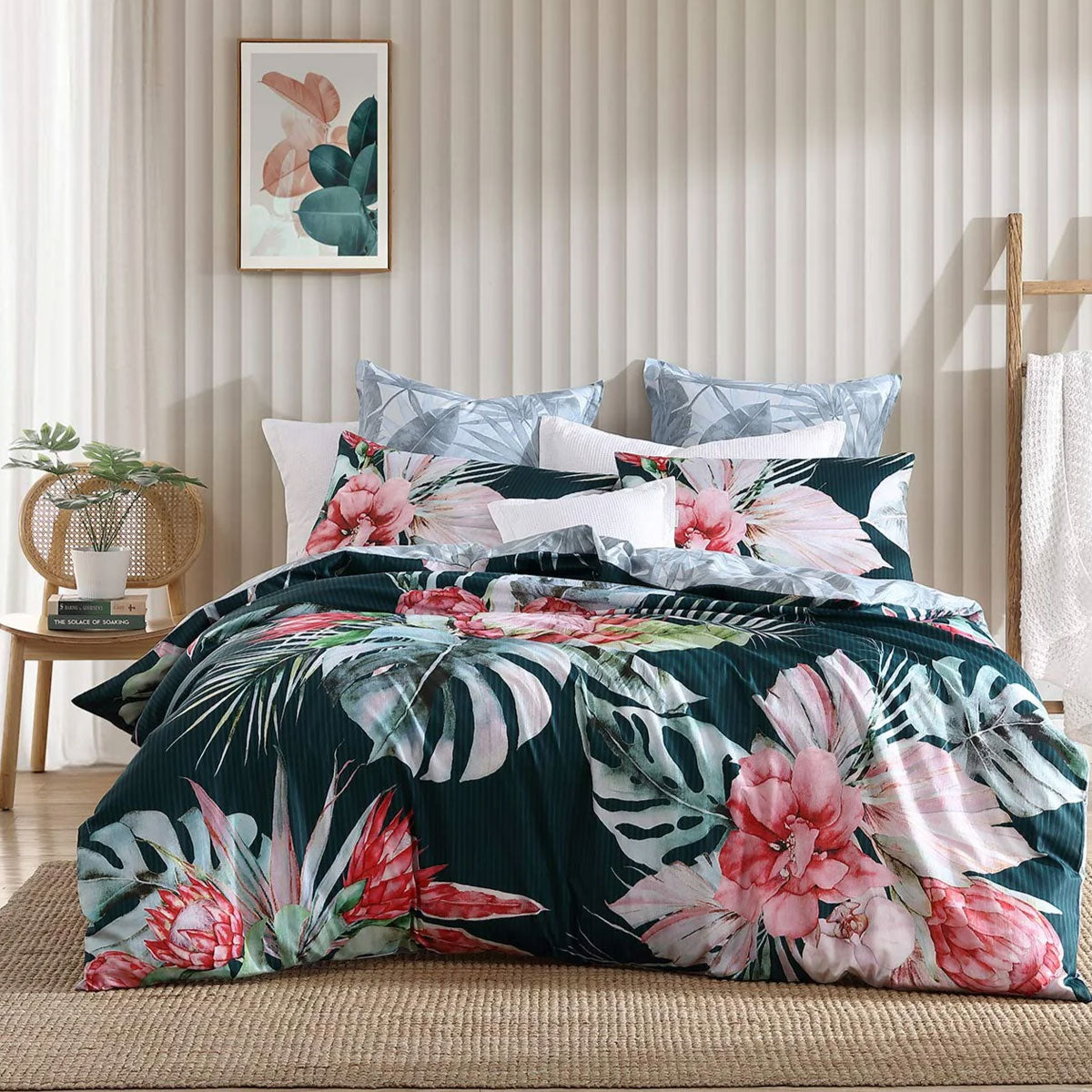 Logan and Mason Petra Teal Cotton-Rich Percale Print Super King Quilt Cover Set