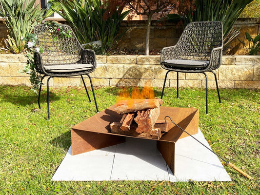 Firepit with Ash Tray with 0.11 Mild Steel" - BM House & Garden