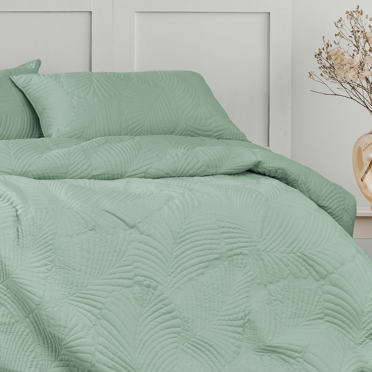 Ardor Molly Palm Green Quilted King Quilt Cover Set